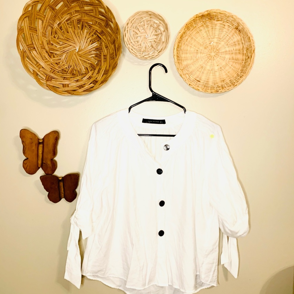 Zara white buttoned blouse